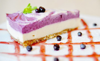 DairyFree Cheesecake at The Living Café - WhatTherapy